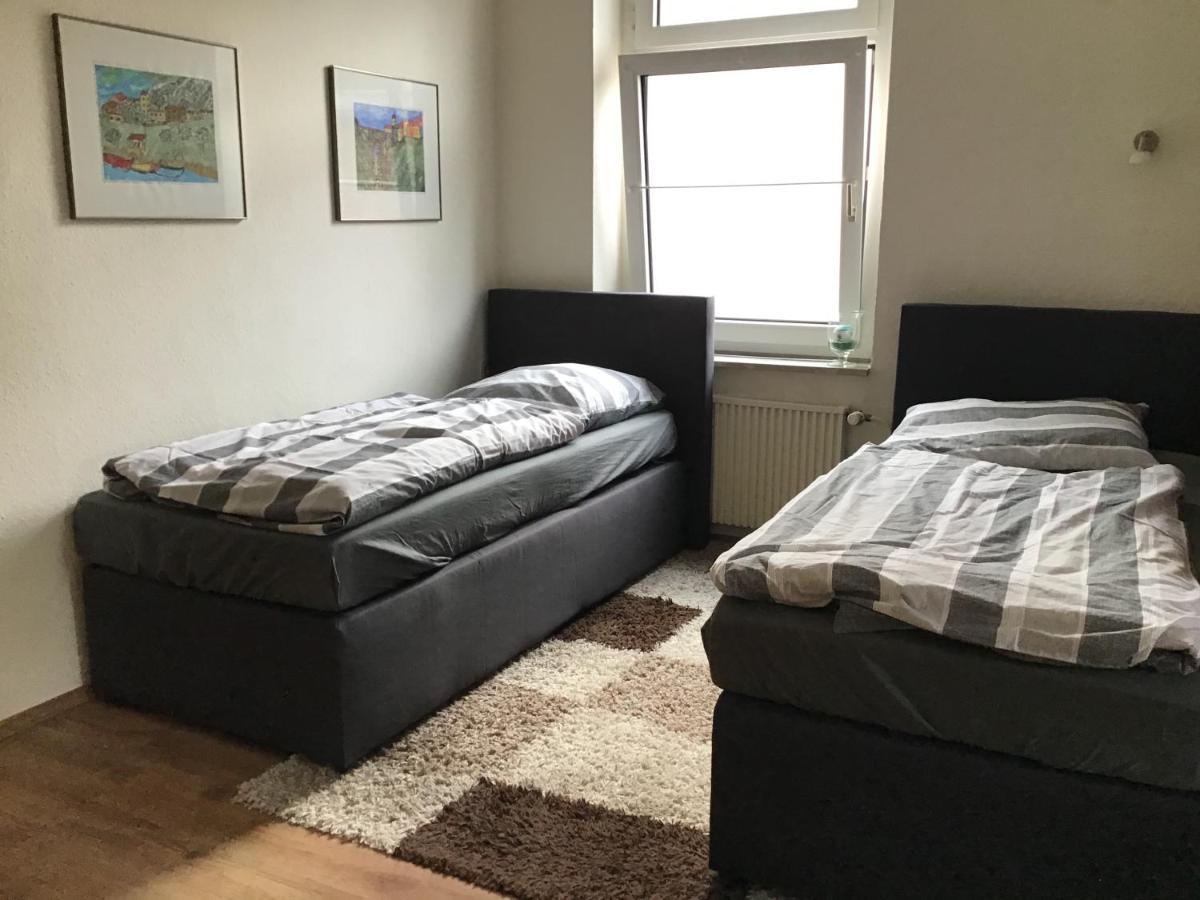 Apartment Bis Zu 8 Einzelbetten Stellplatz Wifi 에센 외부 사진