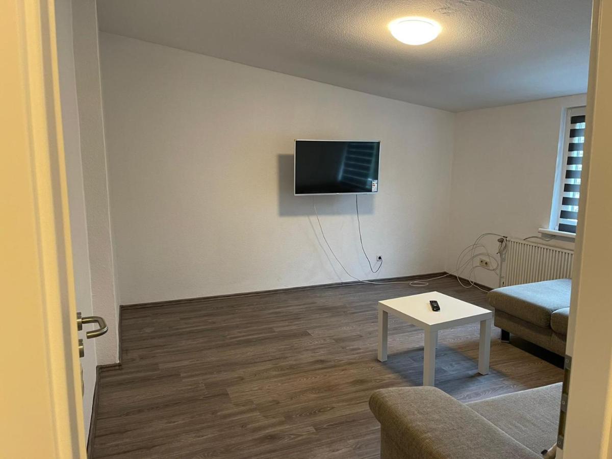 Apartment Bis Zu 8 Einzelbetten Stellplatz Wifi 에센 외부 사진